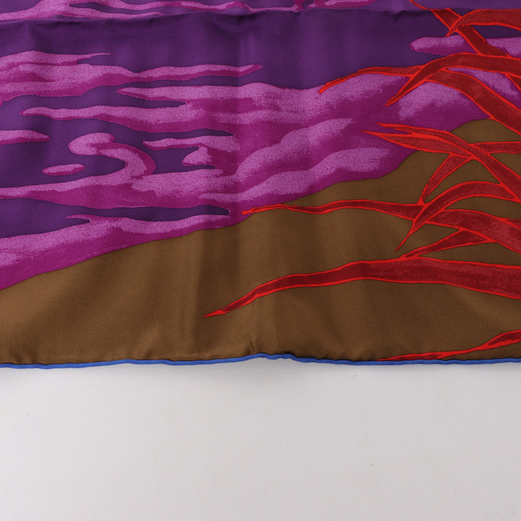 Hermès Carré 90 "AU BOUT DU MONDE" Silk handkerchief in Purple x Red