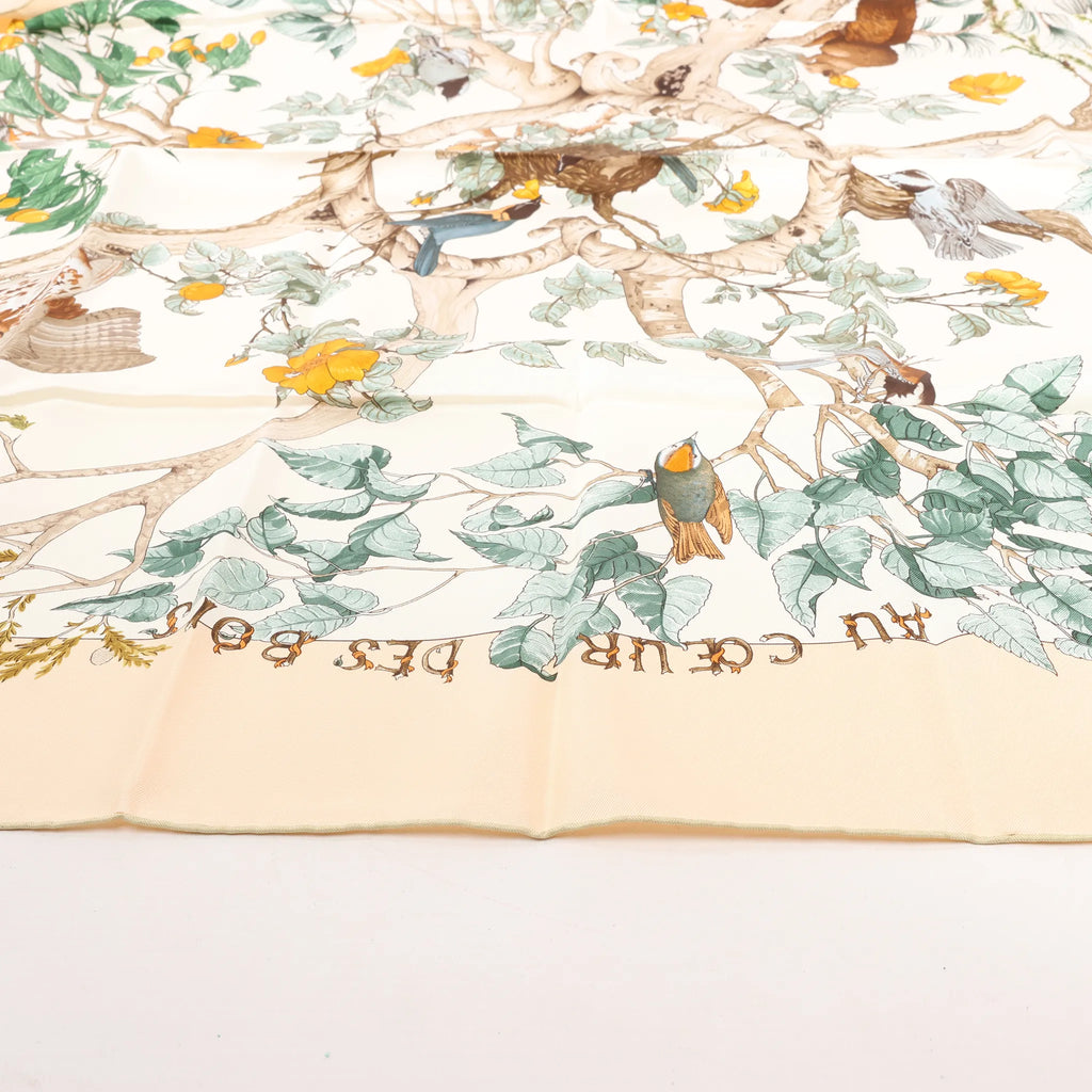 Hermès Carré 90 "AU COEUR DES BOIS" Silk handkerchief in Beige
