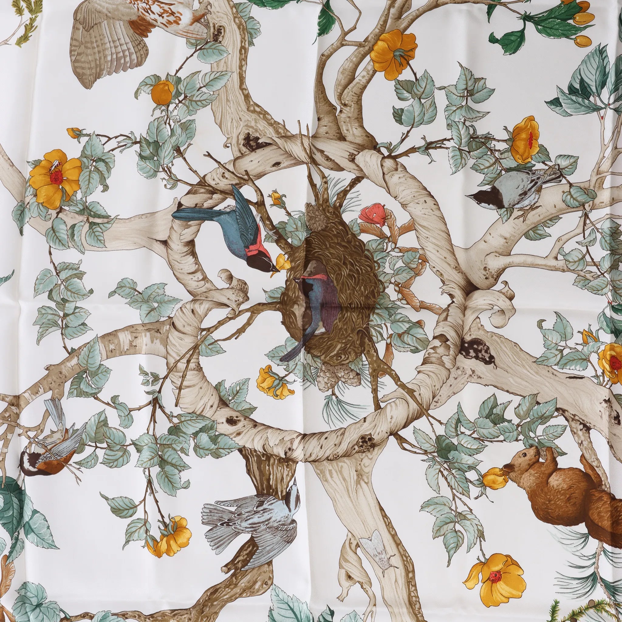 Hermès Carré 90 "AU COEUR DES BOIS" Silk handkerchief in Pink