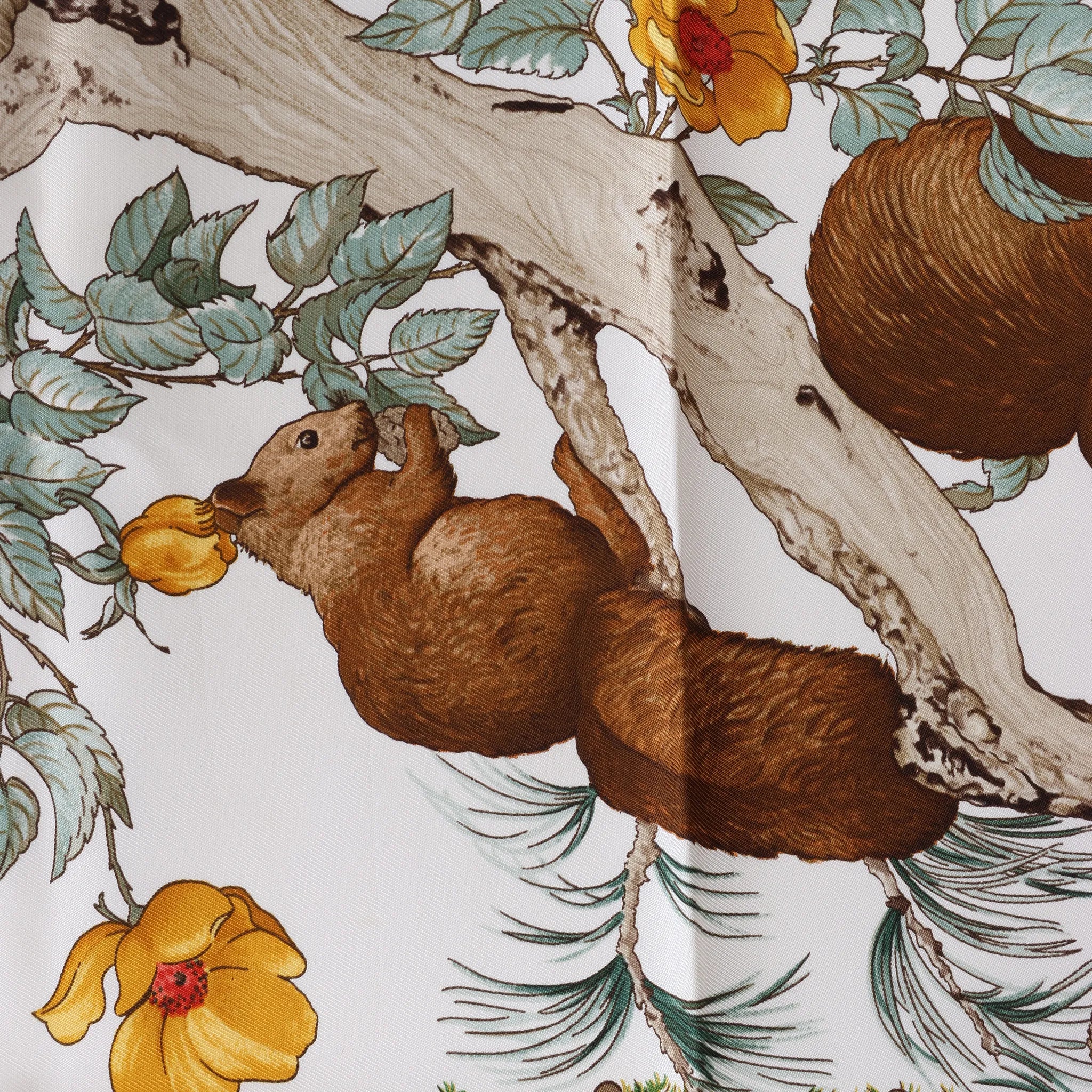 Hermès Carré 90 "AU COEUR DES BOIS" Silk handkerchief in Pink