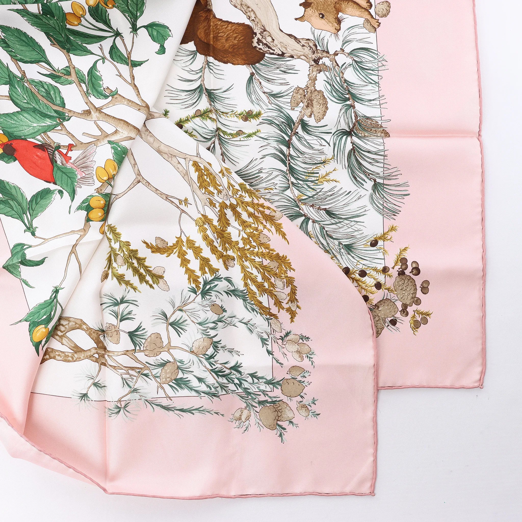 Hermès Carré 90 "AU COEUR DES BOIS" Silk handkerchief in Pink