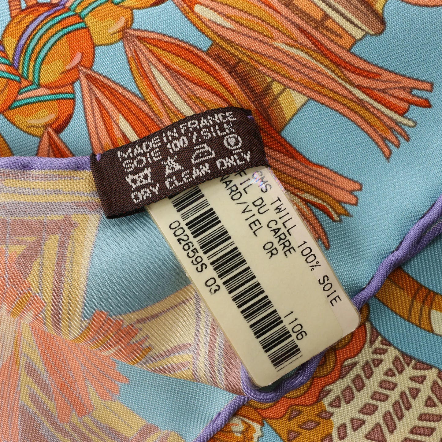 Hermès Carré 90 "AU FIL DU CARRE" Silk handkerchief in Multicolor