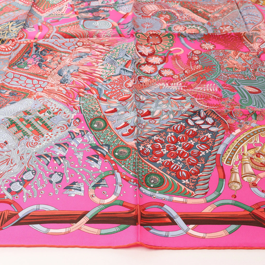 Hermès Carré 90 " AU FIL DU CARRE" Silk handkerchief in Pink