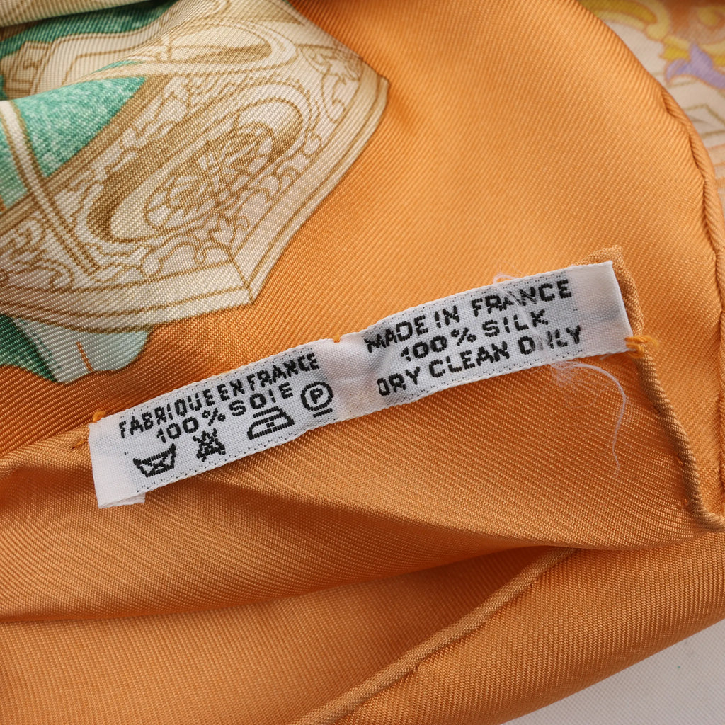 Hermès Carré 90 "AZVLEJOS" Silk handkerchief in Orange