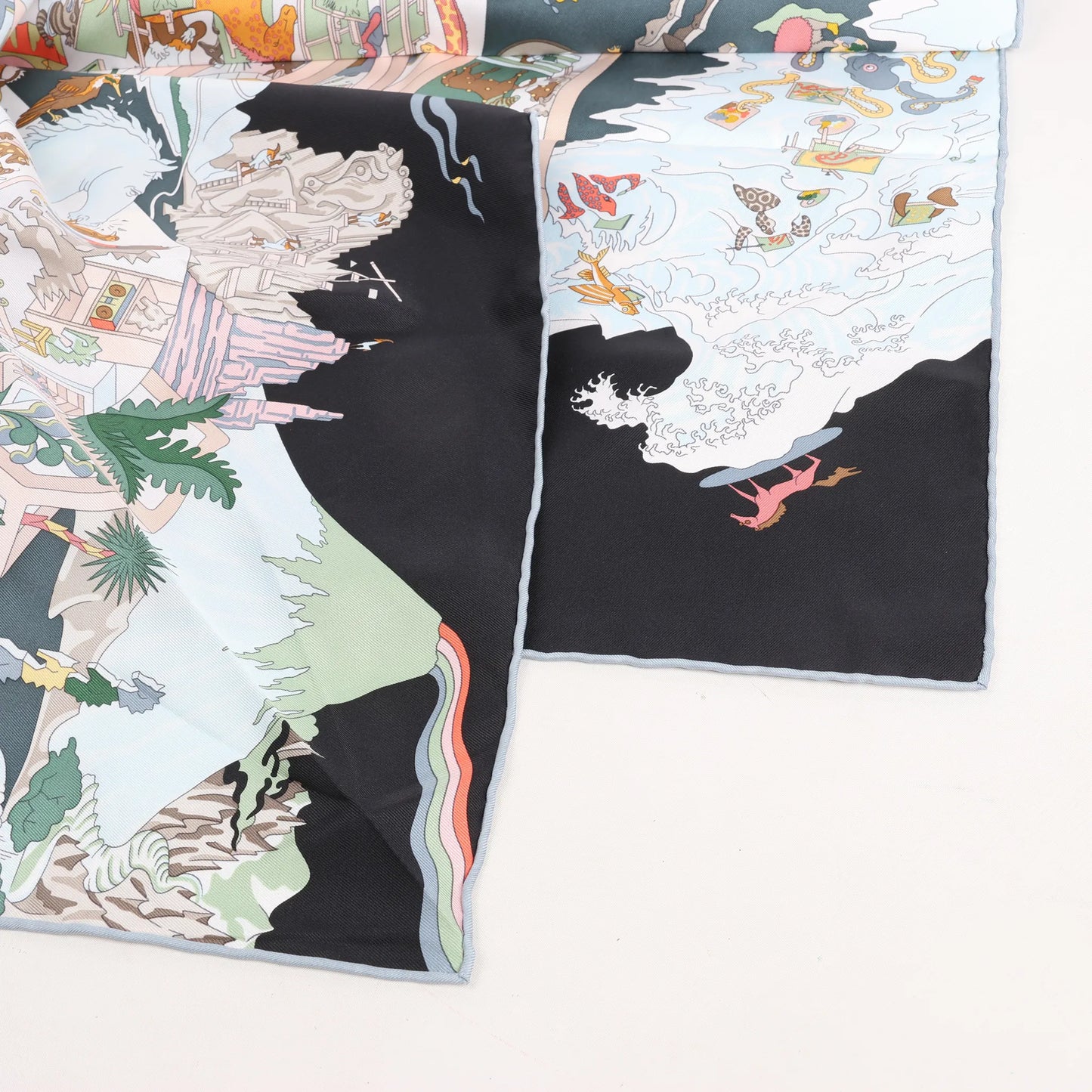 Hermès Carré 90 „Academia Ipica“ Seidentaschentuch in Grau