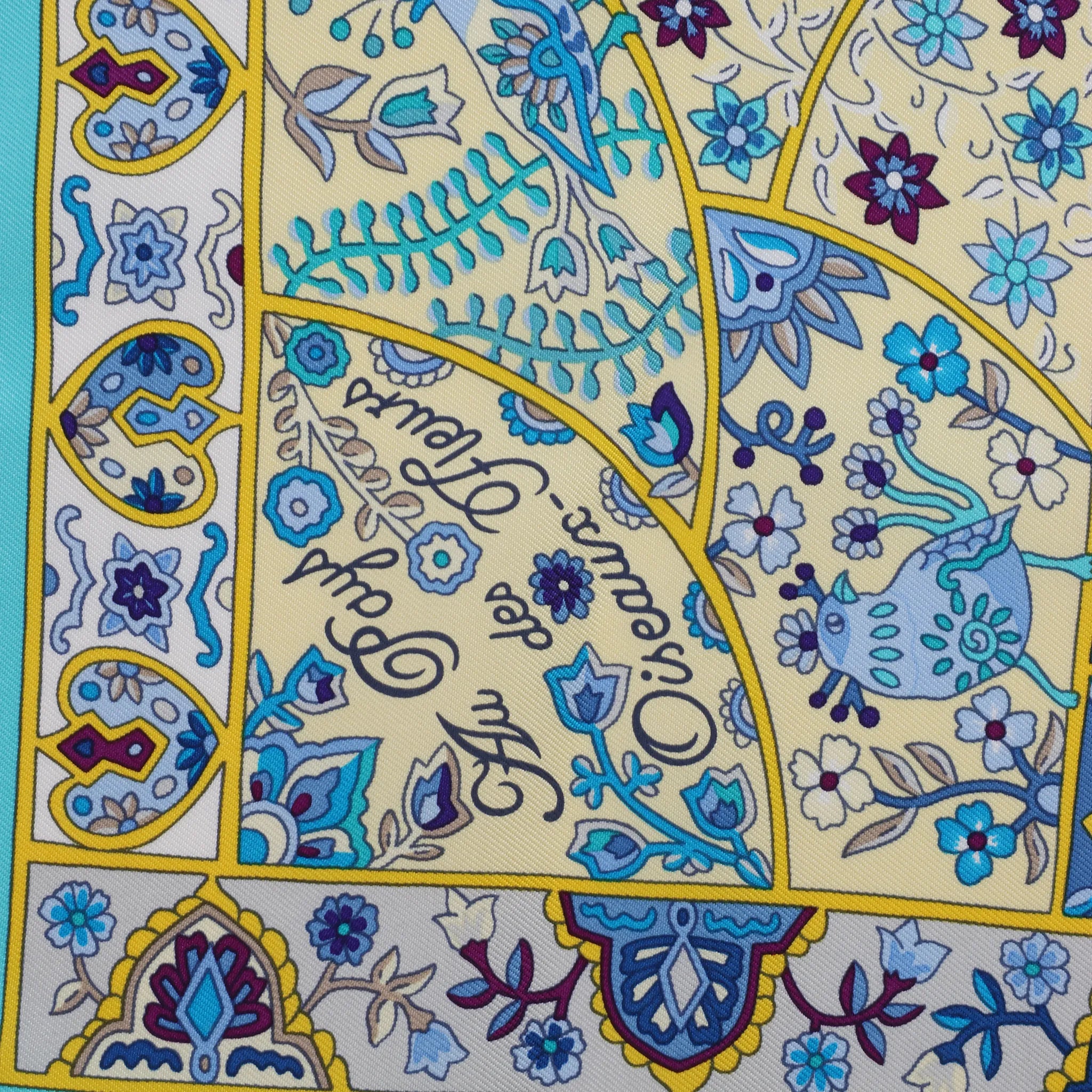Hermès Carré 90 "Au Pays des Oiseaux Fleurs" Silk handkerchief in Blue