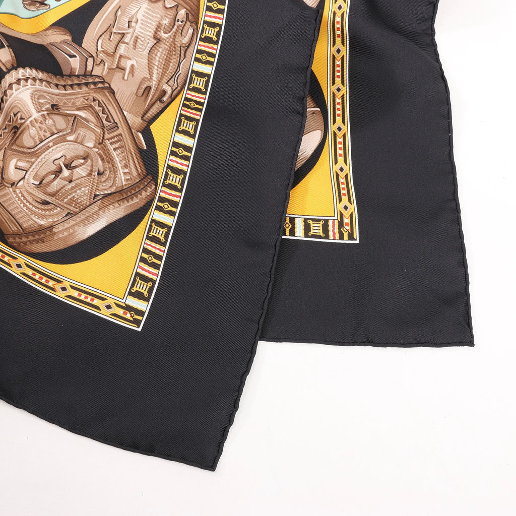 Hermès Carré 90 "Au Son du Tam Tam" Silk handkerchief in Black