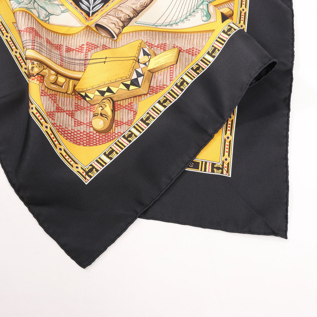 Hermès Carré 90 "Au Son du Tam Tam" Silk handkerchief in Black