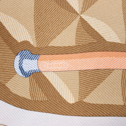 Hermès Carré 90 "BEAUTE COMPOSEE" Silk handkerchief in Green