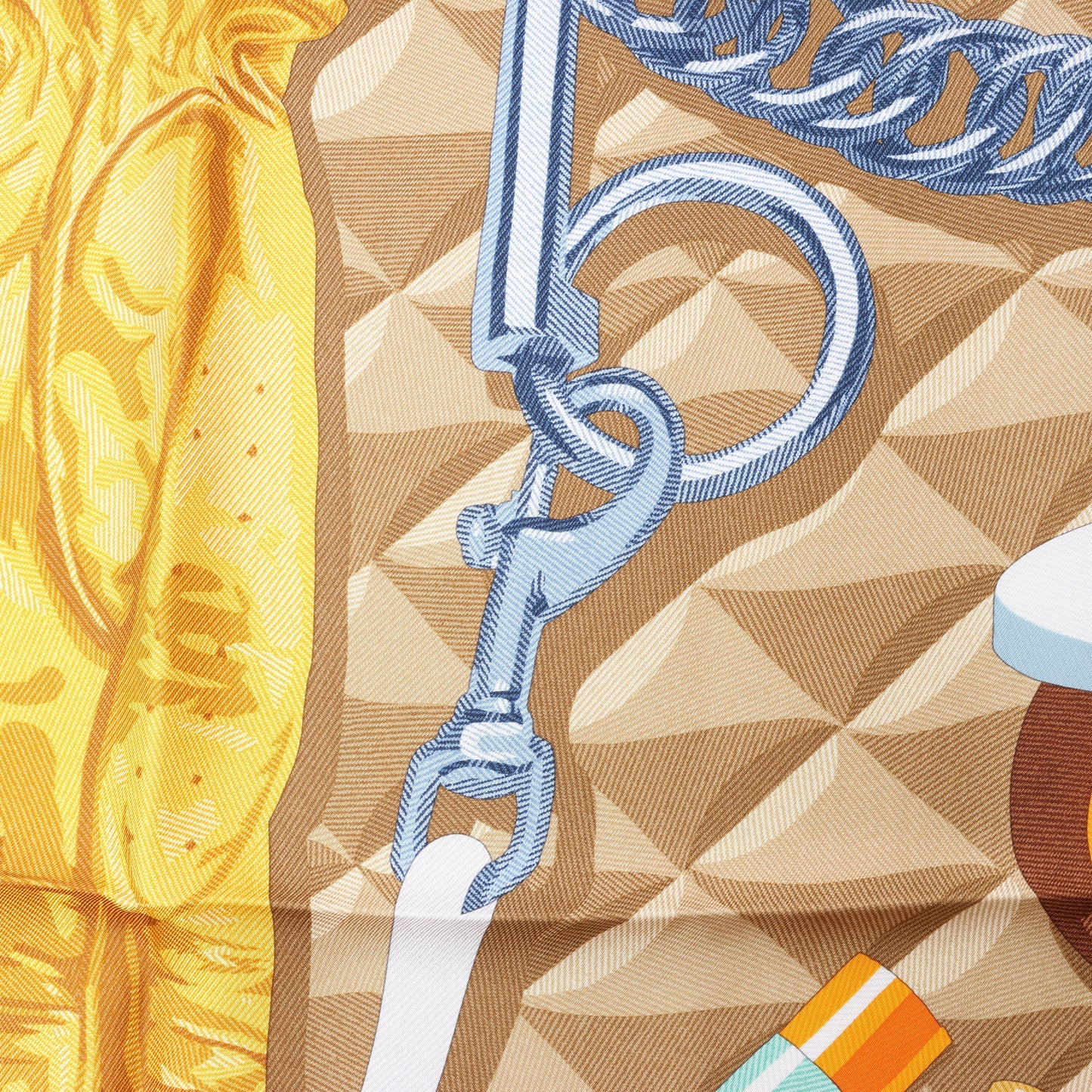 Hermès Carré 90 "BEAUTE COMPOSEE" Silk handkerchief in Green