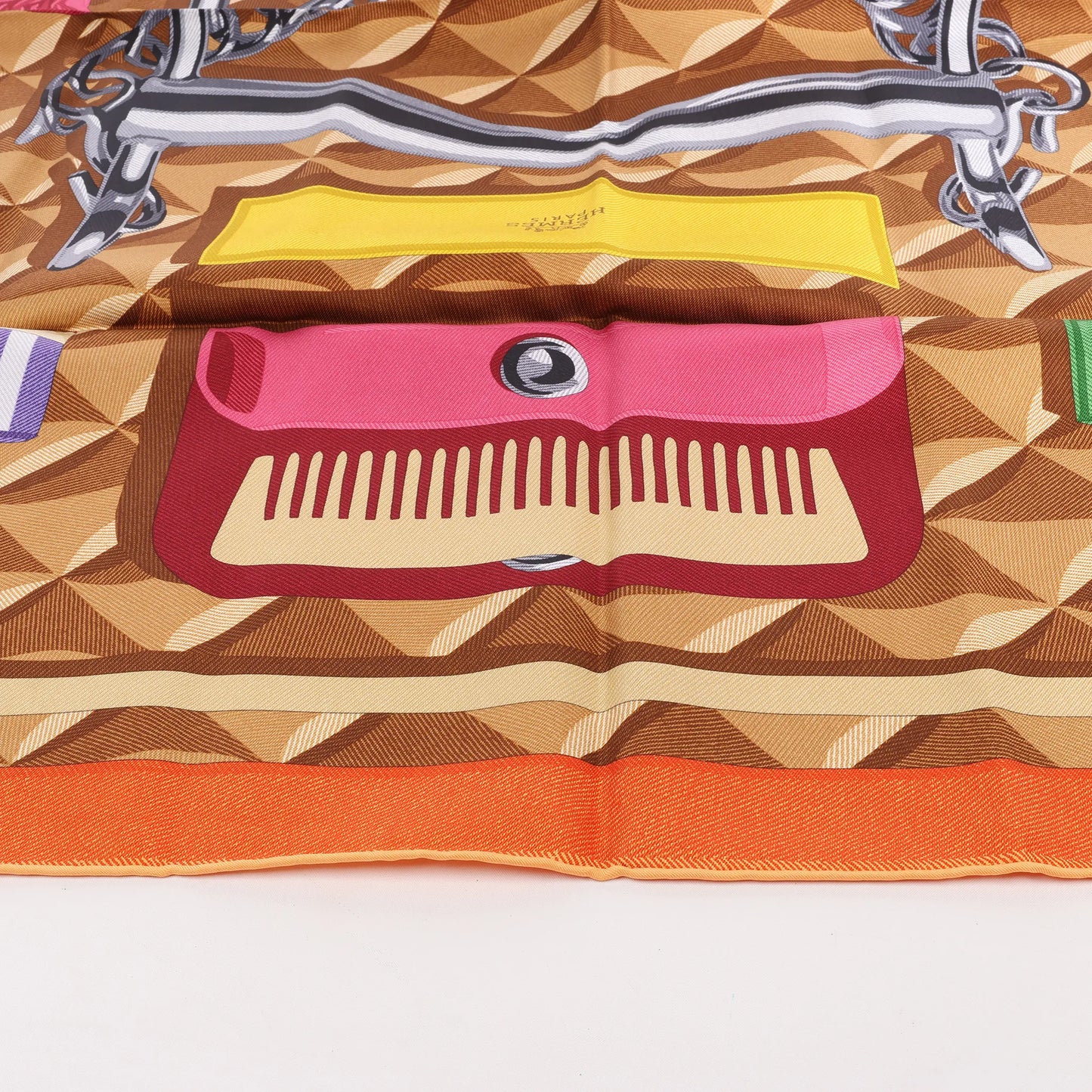 Hermès Carré 90 "BEAUTE COMPOSEE" Silk handkerchief in Orange