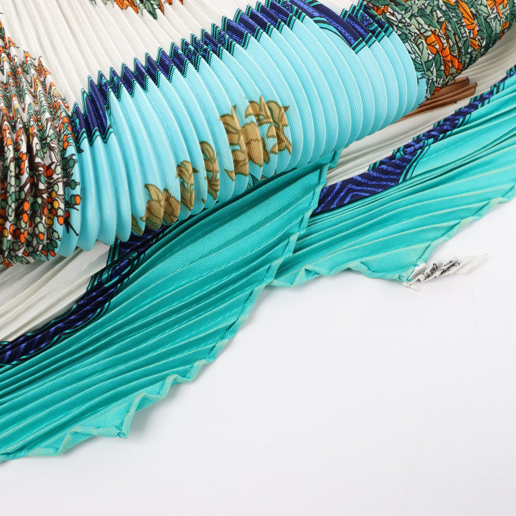 Hermès Carré 90 "BONSAI" Plissé Scarf Silk in Blue