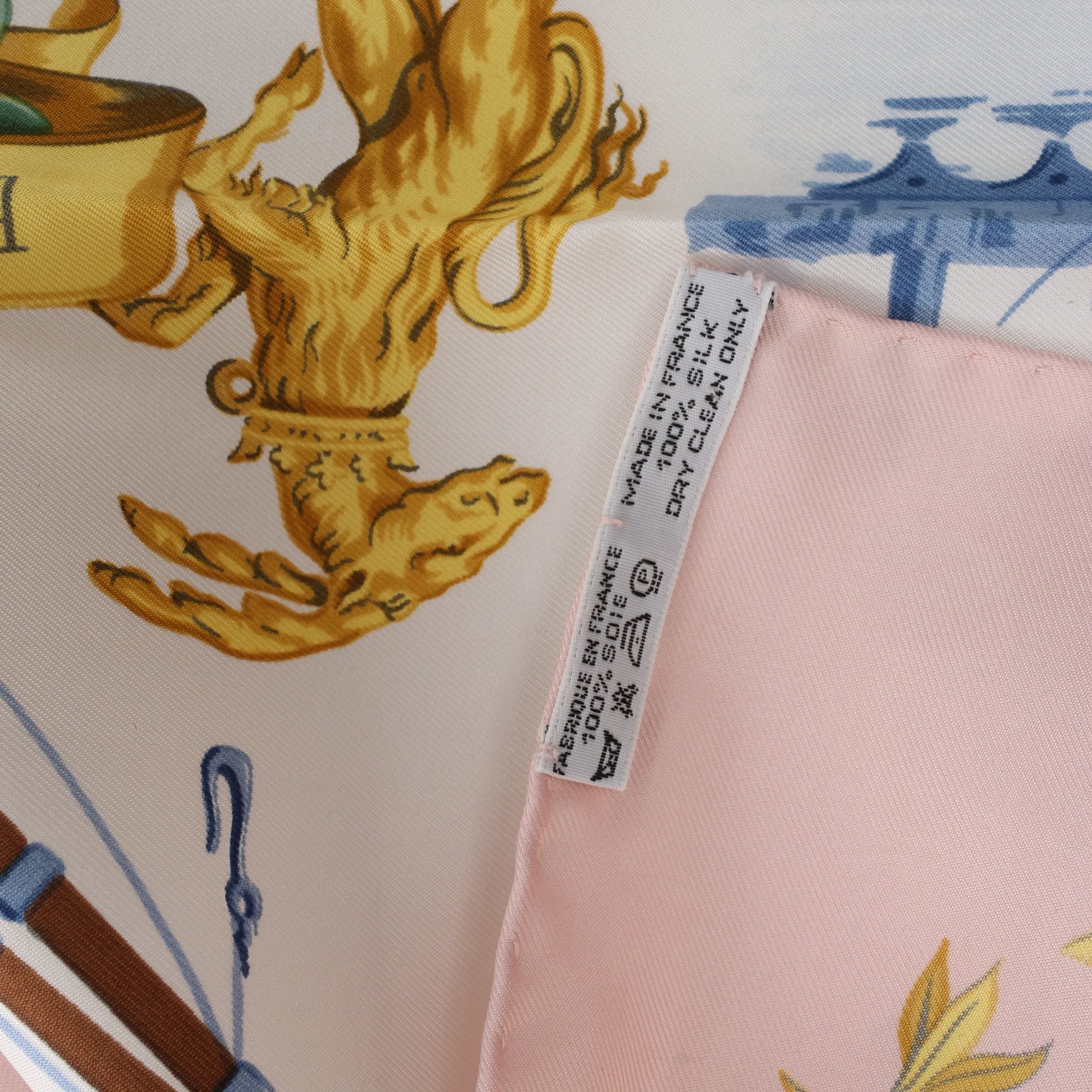Hermès Carré 90 "BORDEAUX PORTE OCEANE" Silk handkerchief in Pink