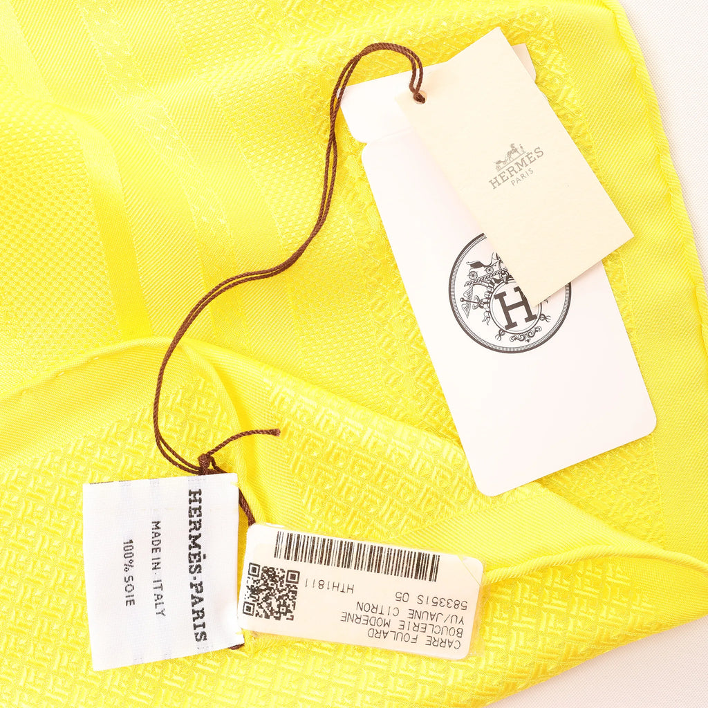 Hermès Carré 90 "BOVCLERIE MODERNE" Silk handkerchief in Yellow