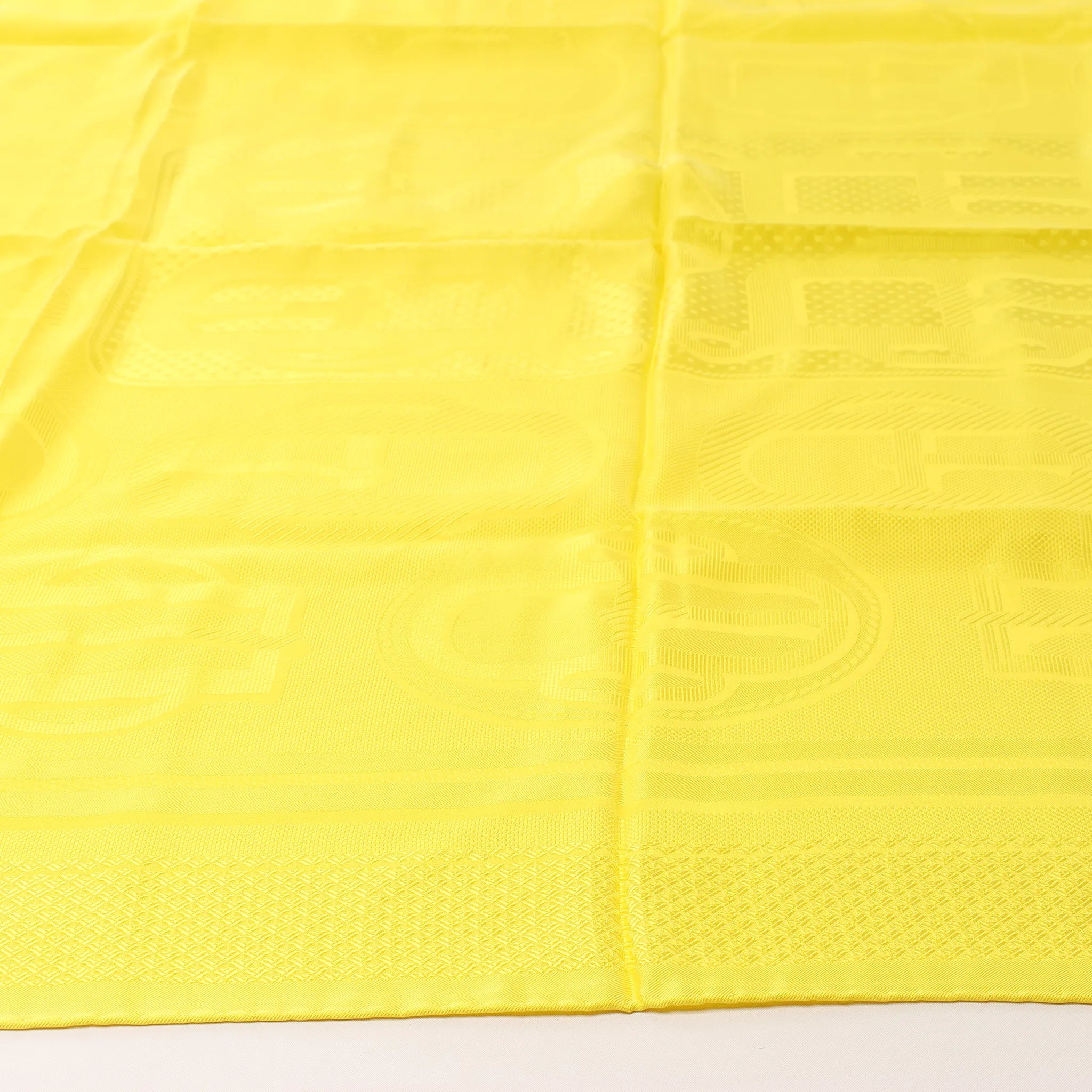 Hermès Carré 90 "BOVCLERIE MODERNE" Silk handkerchief in Yellow
