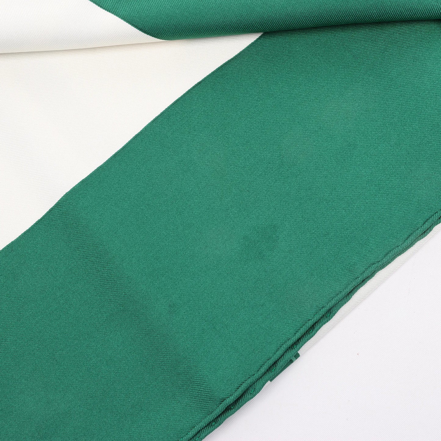 Hermès Carré 90 "BRIDES de GALA" Silk handkerchief in Green