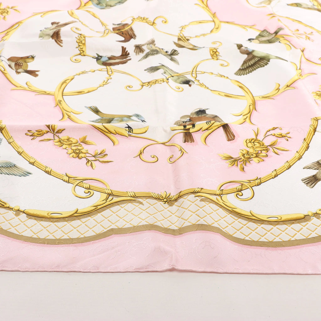 Hermès Carré 90 "La Cle des Champs" Silk handkerchief in Pink