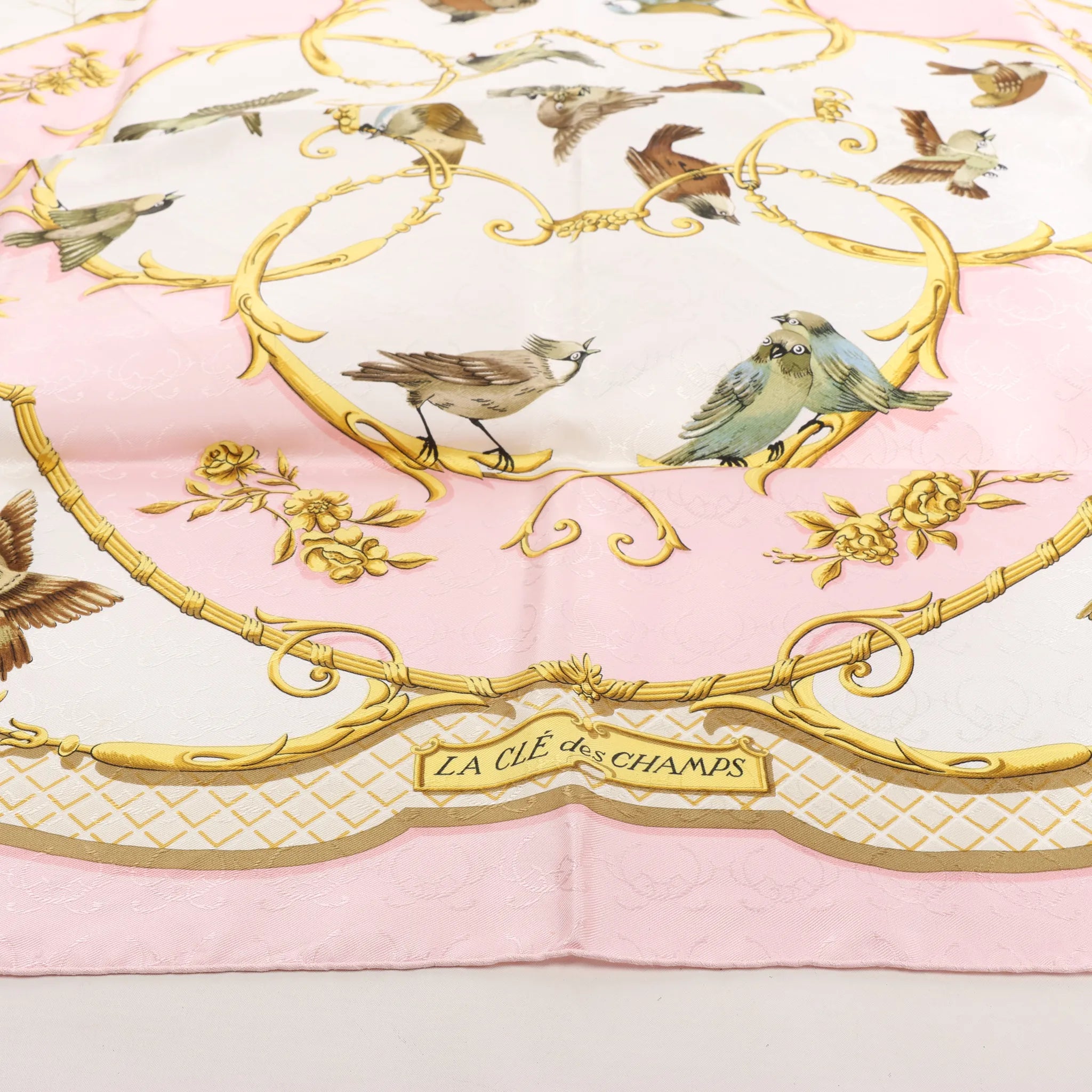 Hermès Carré 90 "La Cle des Champs" Silk handkerchief in Pink