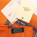 Hermès Carré 90 "Bolduc Ribbon" Pañuelo de seda en naranja