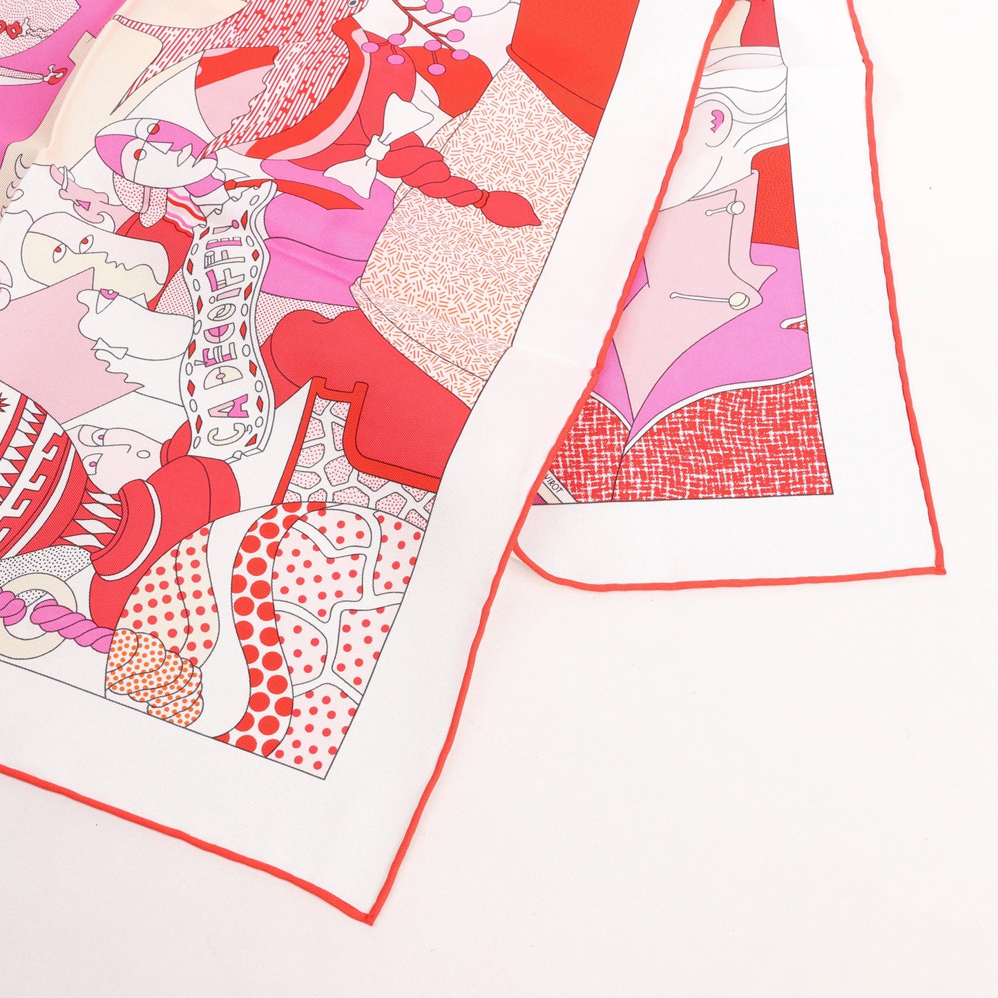 Hermès Carré 90 "CA DECOIFFE" Silk handkerchief in Pink