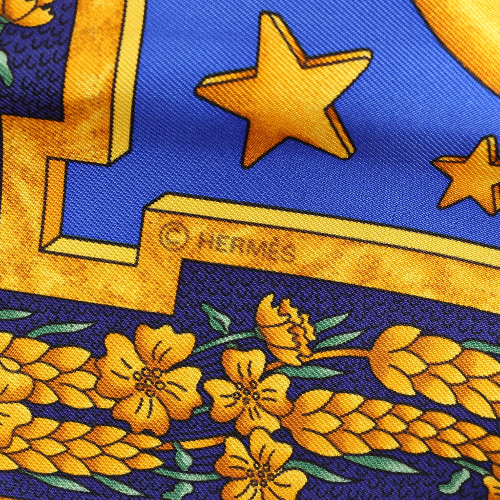 Hermès Carré 90 "CARPE DIEM" Silk handkerchief in Blue