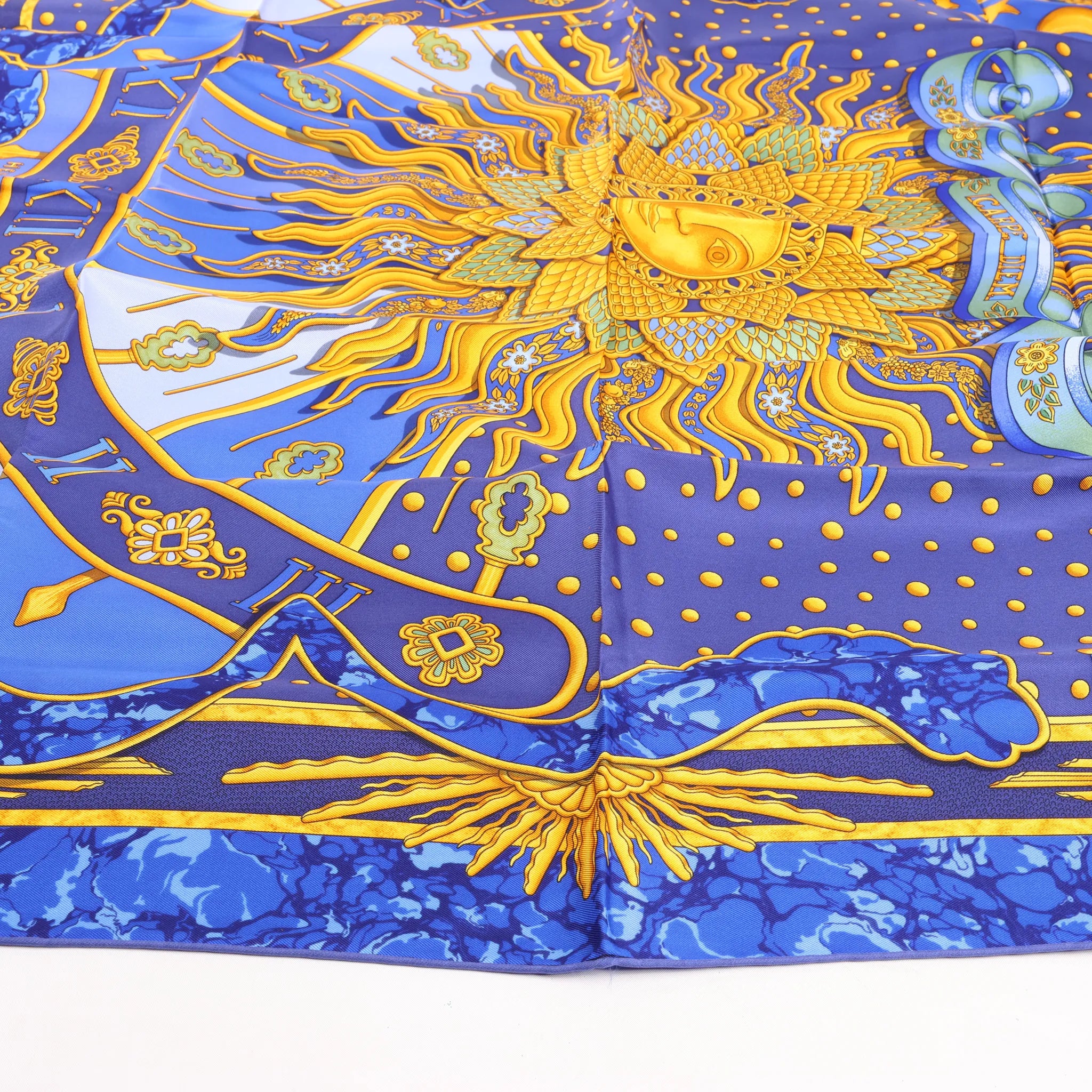 Hermès Carré 90 "CARPE DIEM" Silk handkerchief in Blue