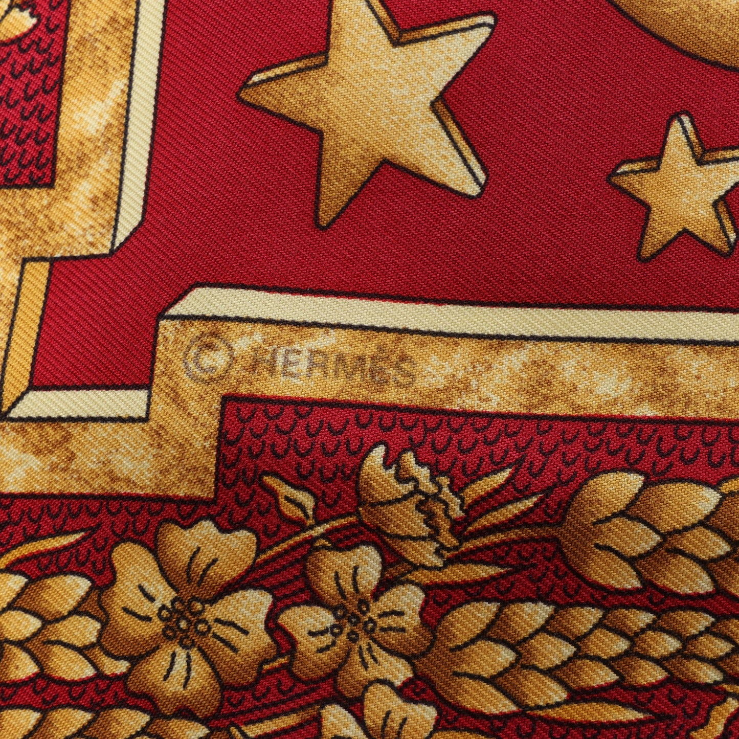 Hermès Carré 90 "CARPE DIEM" 100% Silk Scarf in Red