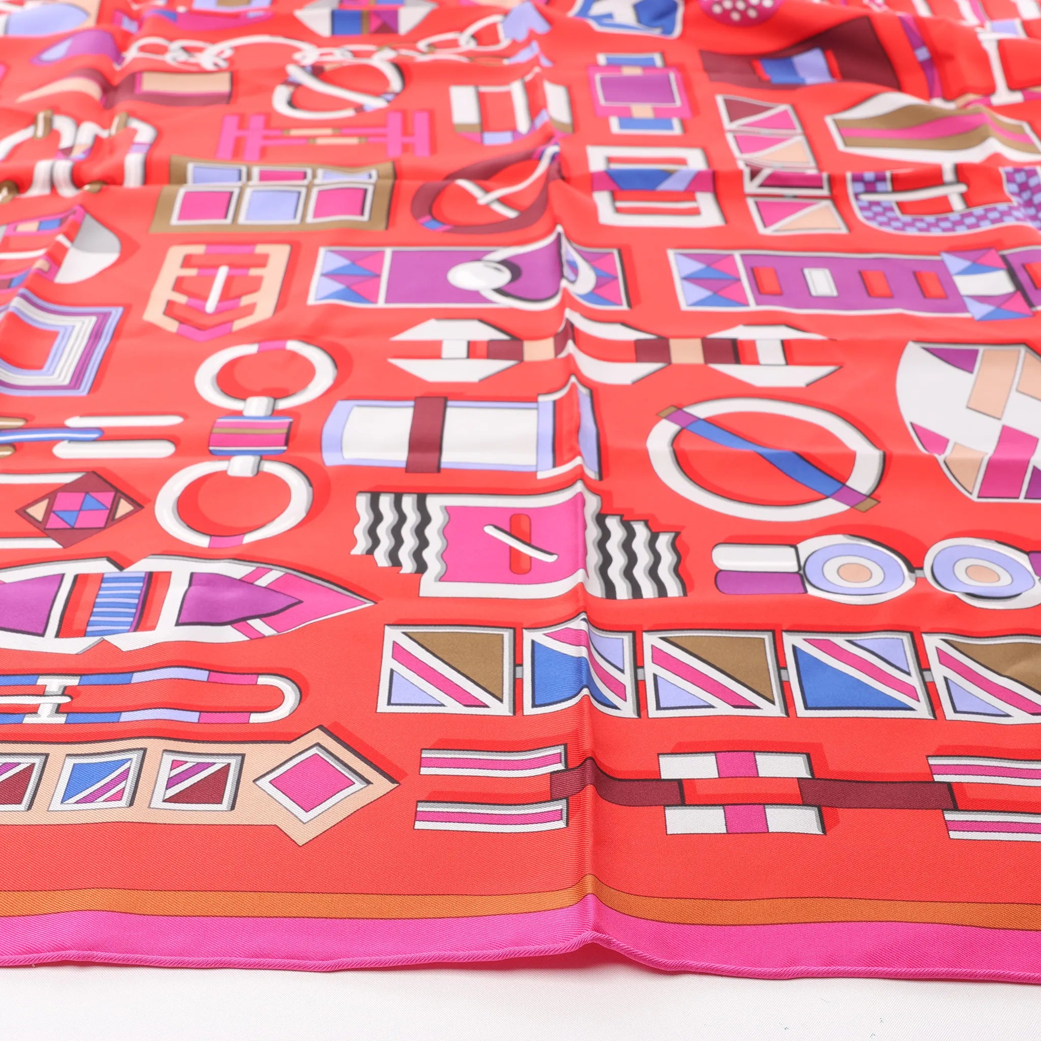 Hermès Carré 90 "CARRE EN BOUCLES" Silk handkerchief in Red