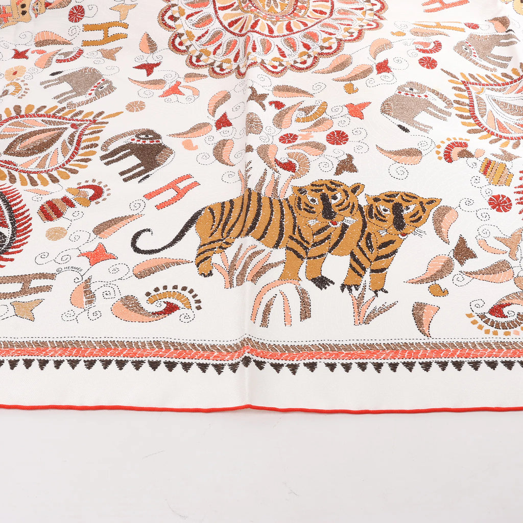 Hermès Carré 90 "CARRE KANTHA" Silk handkerchief in Ecru