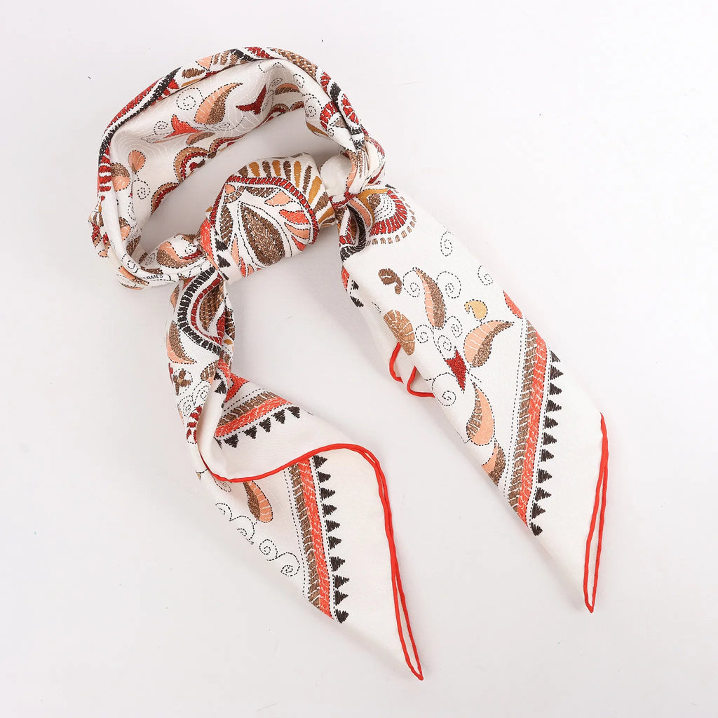 Hermès Carré 90 "CARRE KANTHA" Silk handkerchief in Ecru