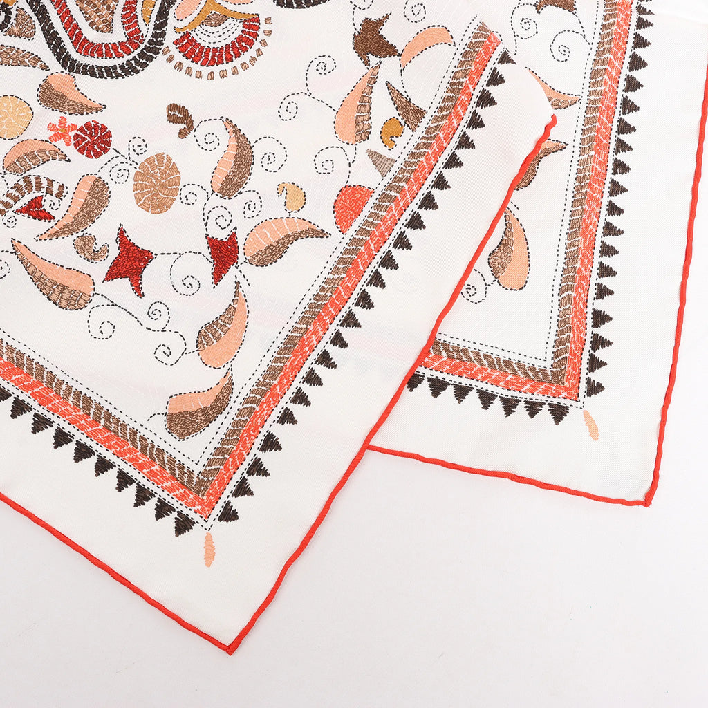 Hermès Carré 90 "CARRE KANTHA" Silk handkerchief in Ecru