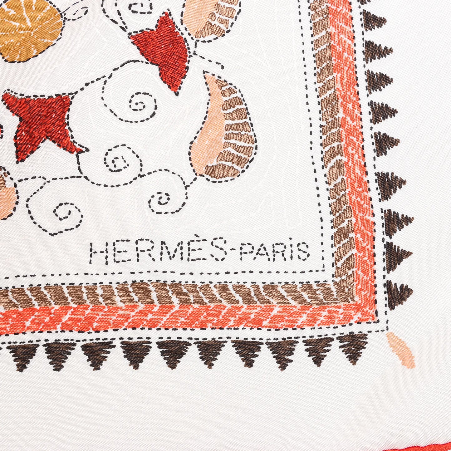 Hermès Carré 90 "CARRE KANTHA" Silk handkerchief in Ecru