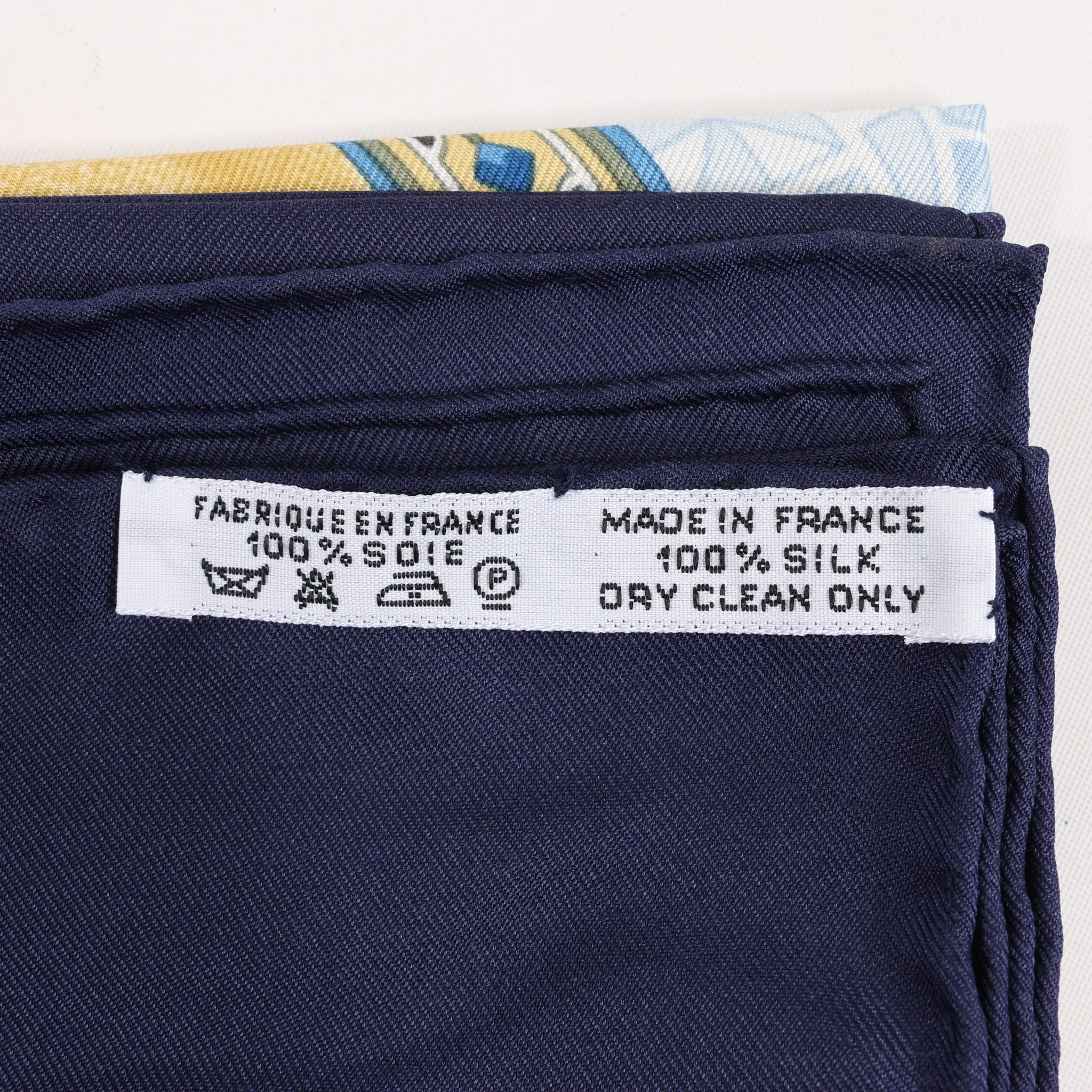 Hermès Carré 90 "CAVALIERS PEULS" Silk handkerchief in Navy Blue
