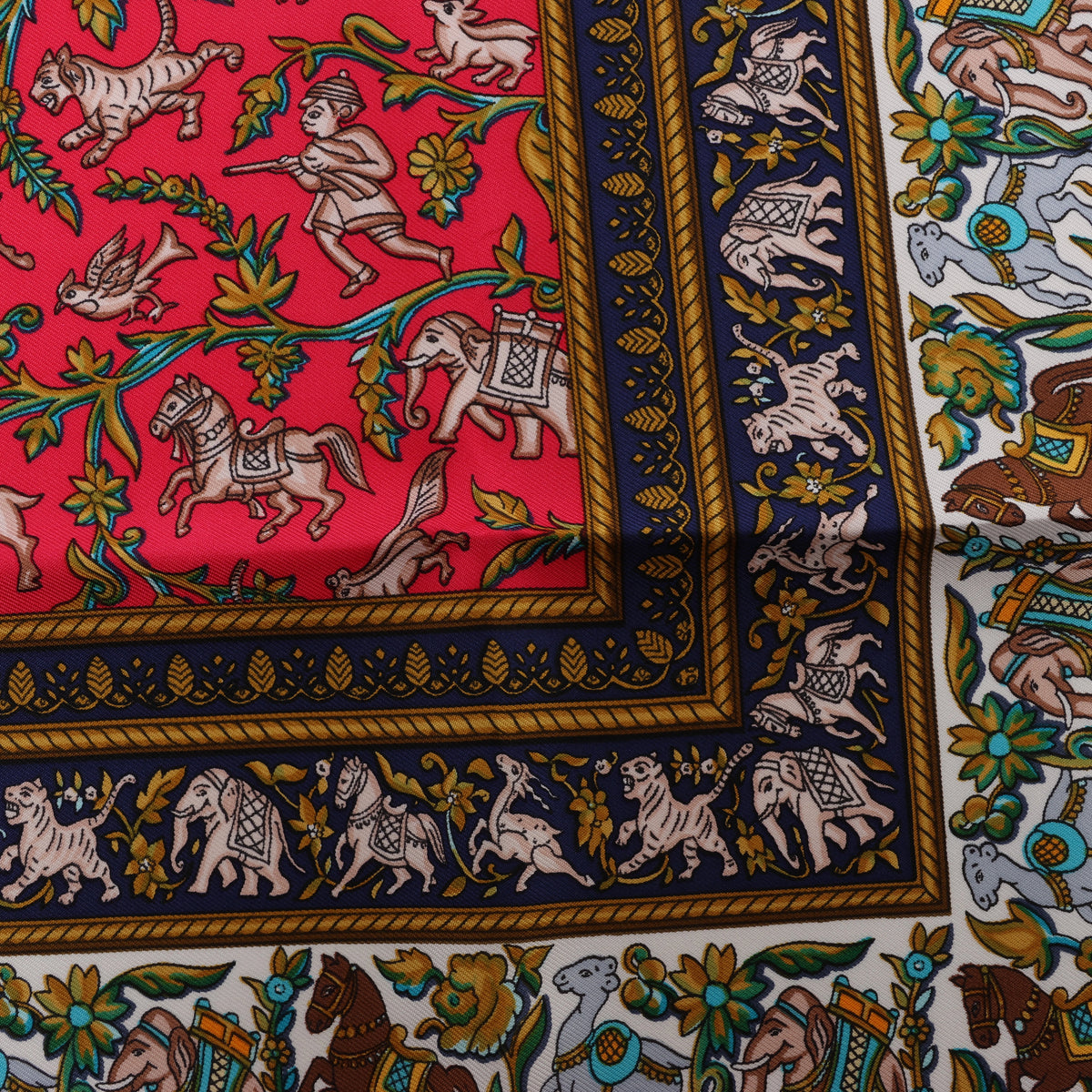 Hermès Carré 90 "CHASSE en INDE" Silk handkerchief in Blue