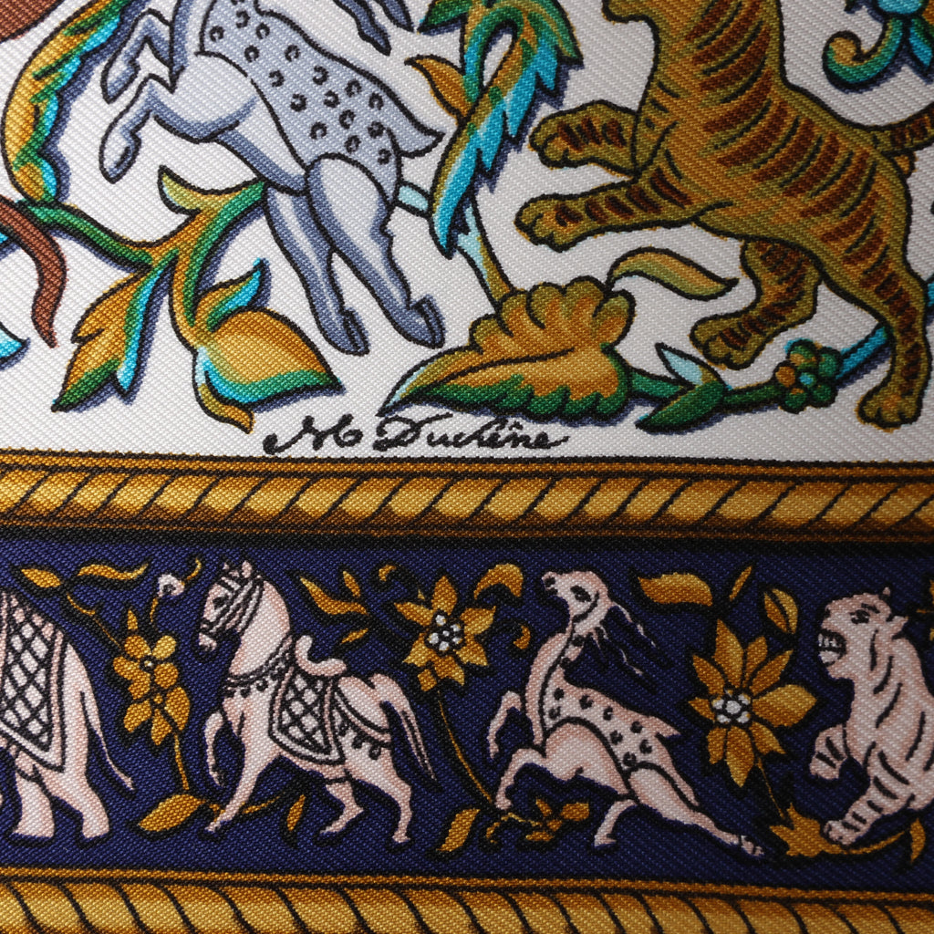 Hermès Carré 90 "CHASSE en INDE" Silk handkerchief in Blue