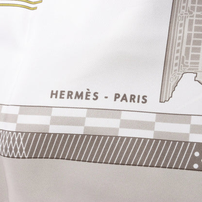 Hermès Carré 90 "CHEVAL DE COURSES" Silk handkerchief in Gray