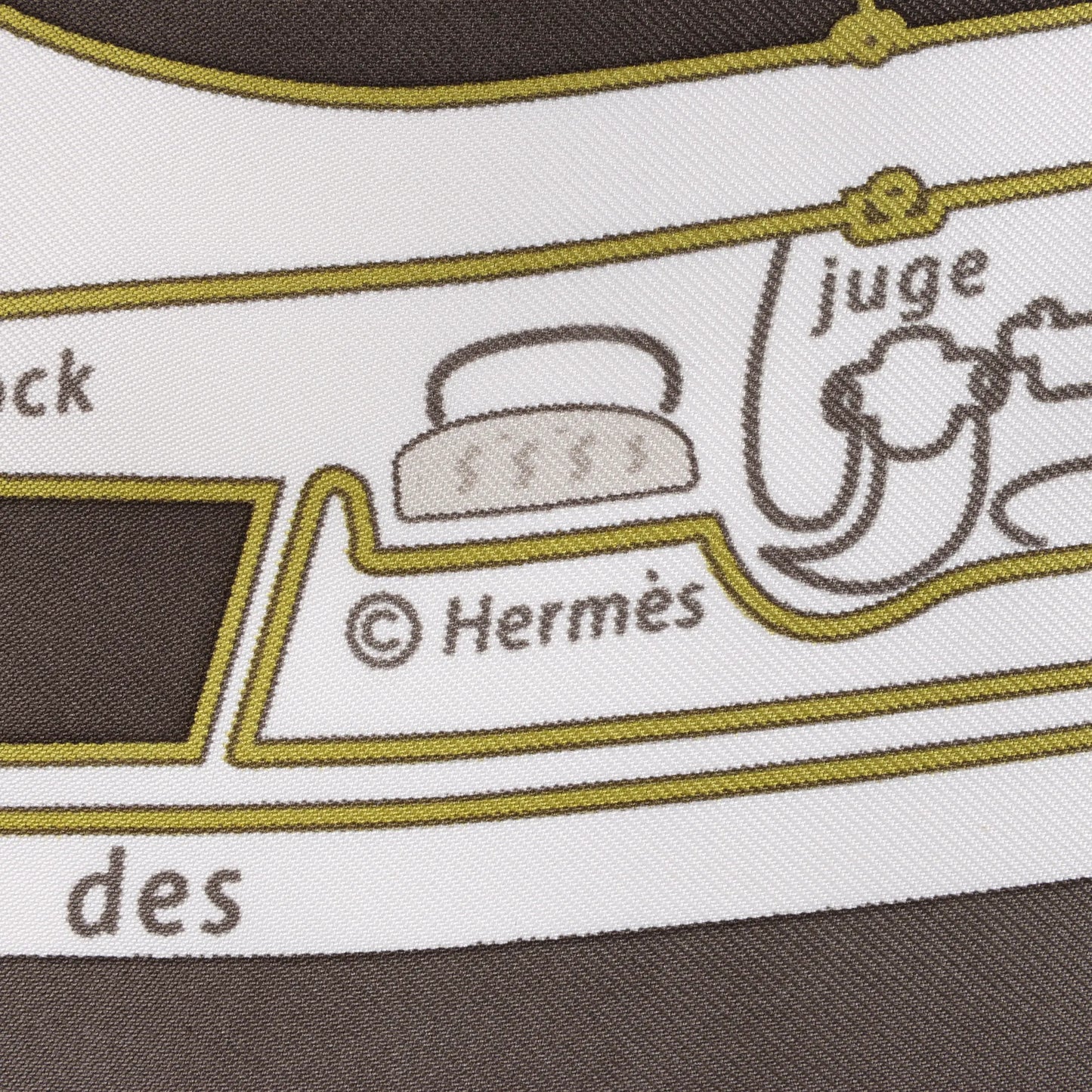 Hermès Carré 90 "CHEVAL DE COURSES" Silk handkerchief in Gray