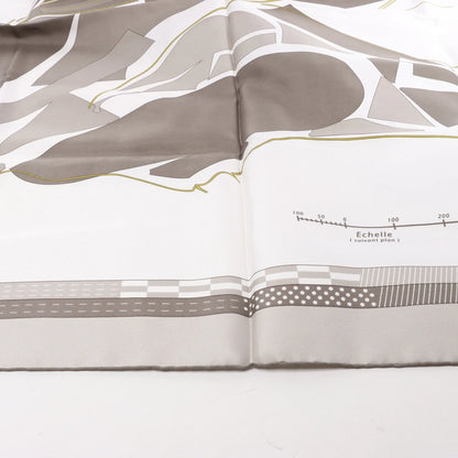 Hermès Carré 90 "CHEVAL DE COURSES" Silk handkerchief in Gray