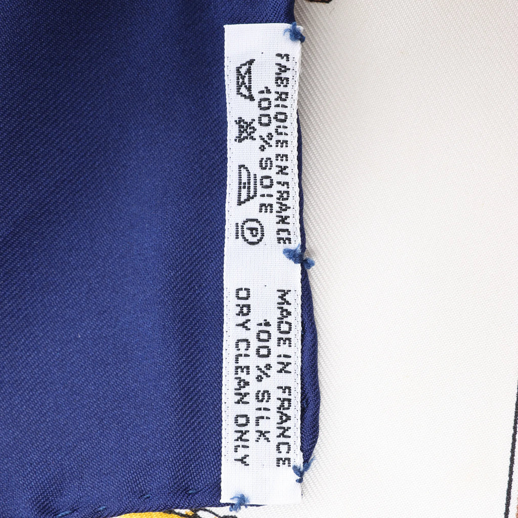 Hermès Carré 90 "CHEVAUX DE TRAIT" Silk handkerchief in Navy Blue