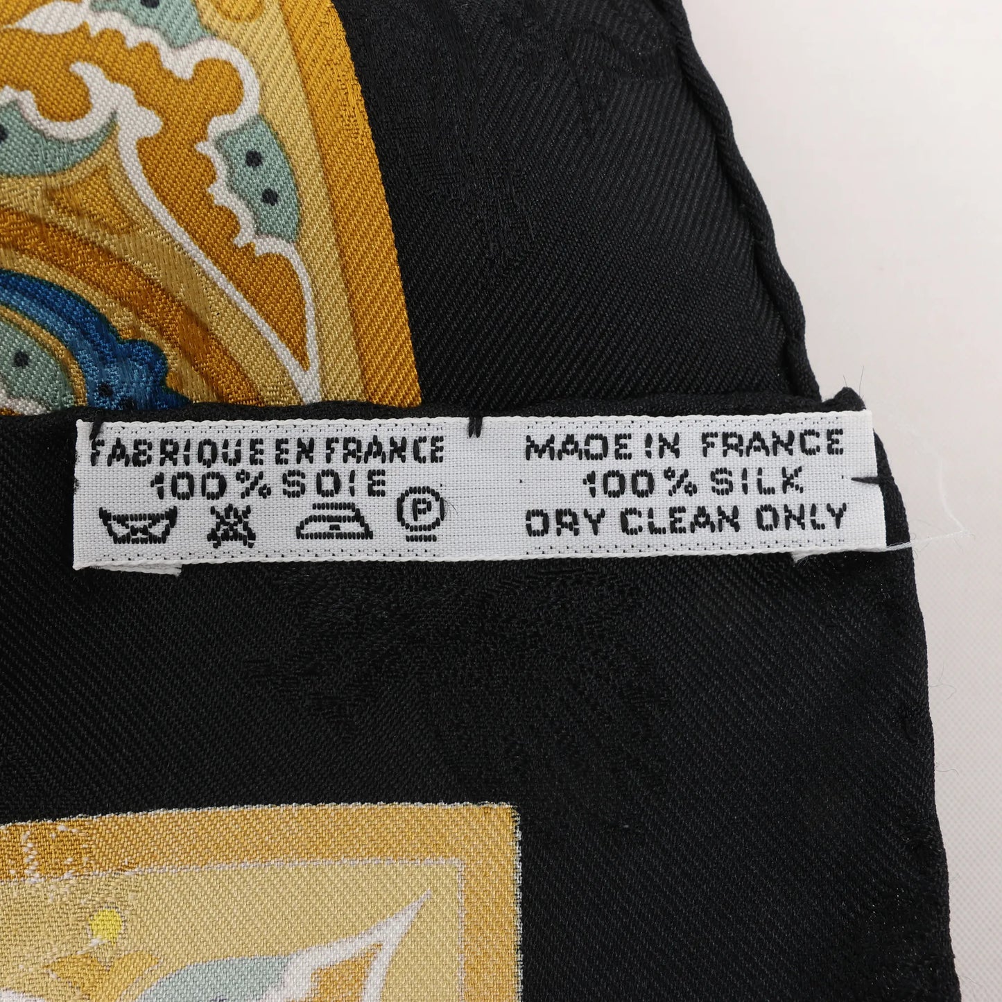 Hermès Carré 90 "CIELS BYZANTINS" Silk handkerchief in Black x Gold