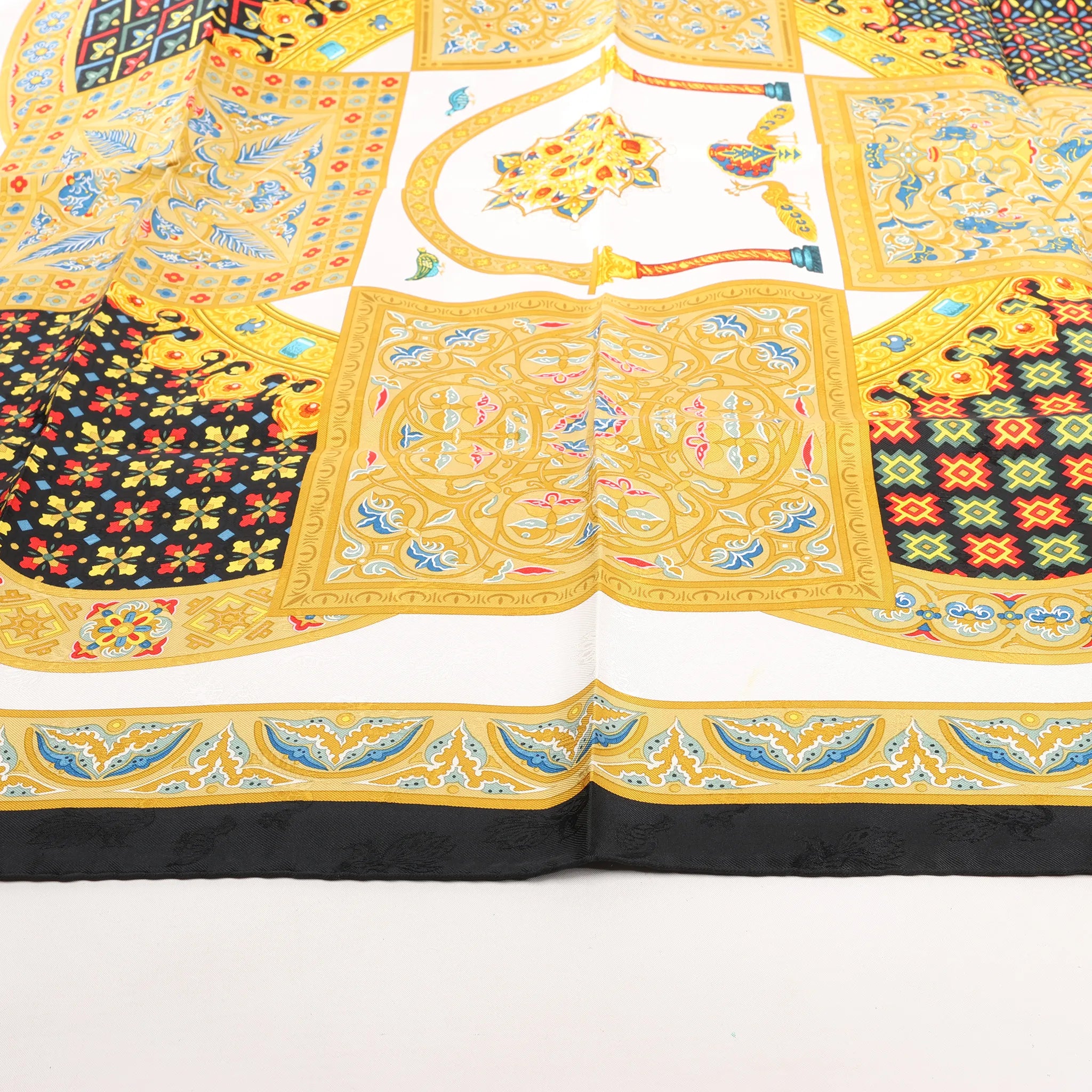 Hermès Carré 90 "CIELS BYZANTINS" Silk handkerchief in Black x Gold