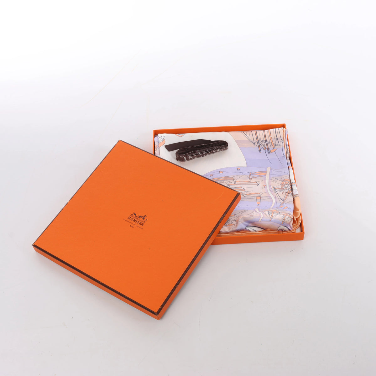 Hermès Pañuelo de Seda Carré 90 "Novias De Gala"