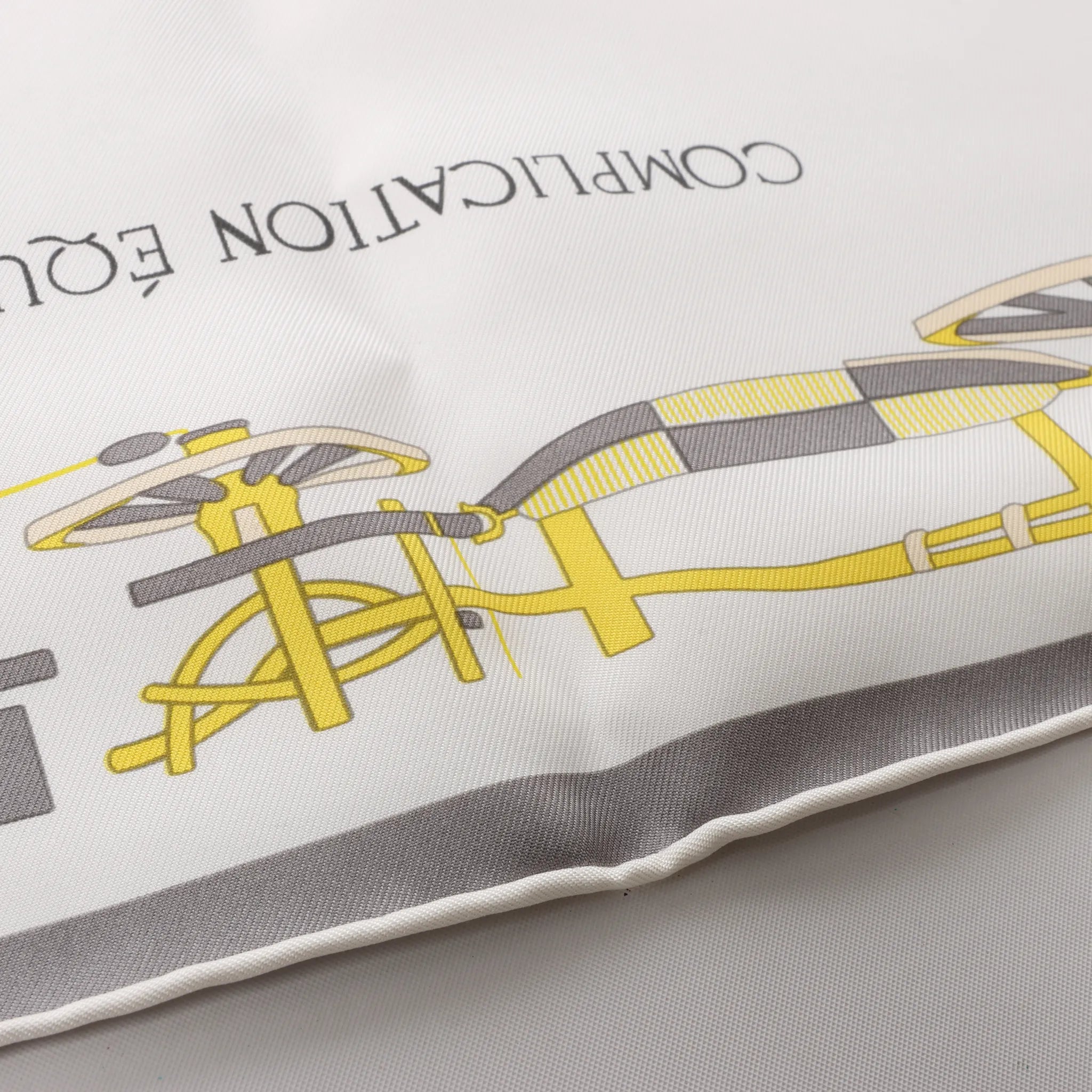 Hermès Carré 90 "COMPLICATION EQUESTR" Silk handkerchief in Gray x Yellow