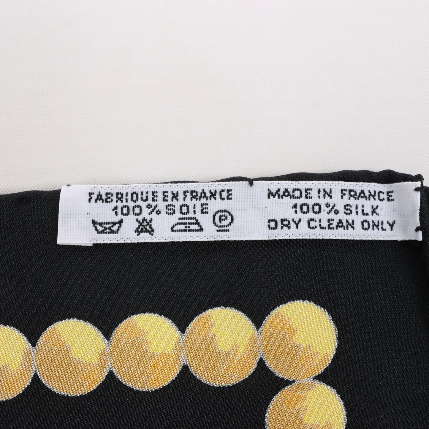 Hermès Carré 90 "CUILLERS D‘AFRIQUE" Silk handkerchief in Black