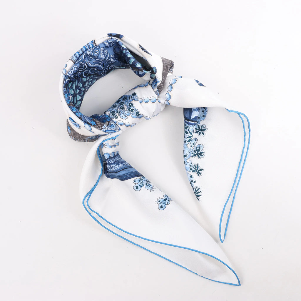 Hermès Carré 90 "Chemins de Corail" Silk handkerchief in Blue