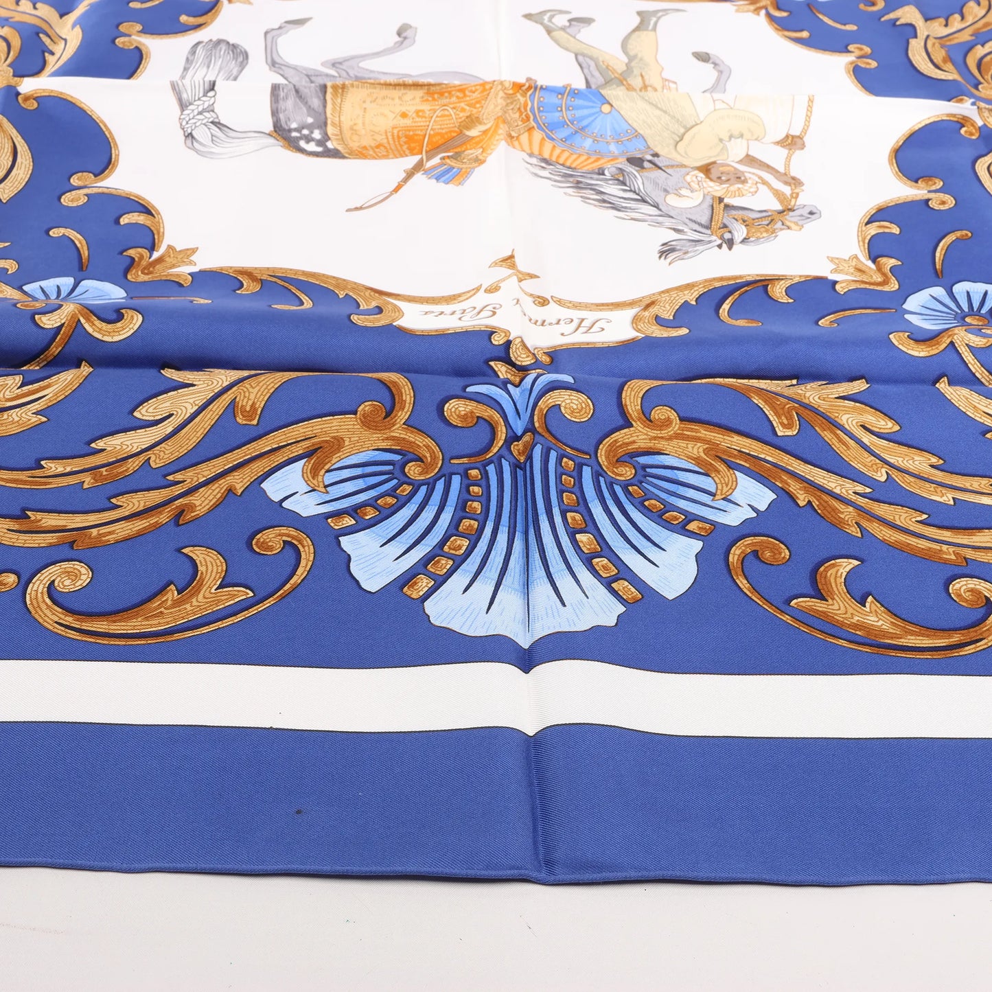 Hermès Carré 90 "Cheval Turc" Silk handkerchief in Blue