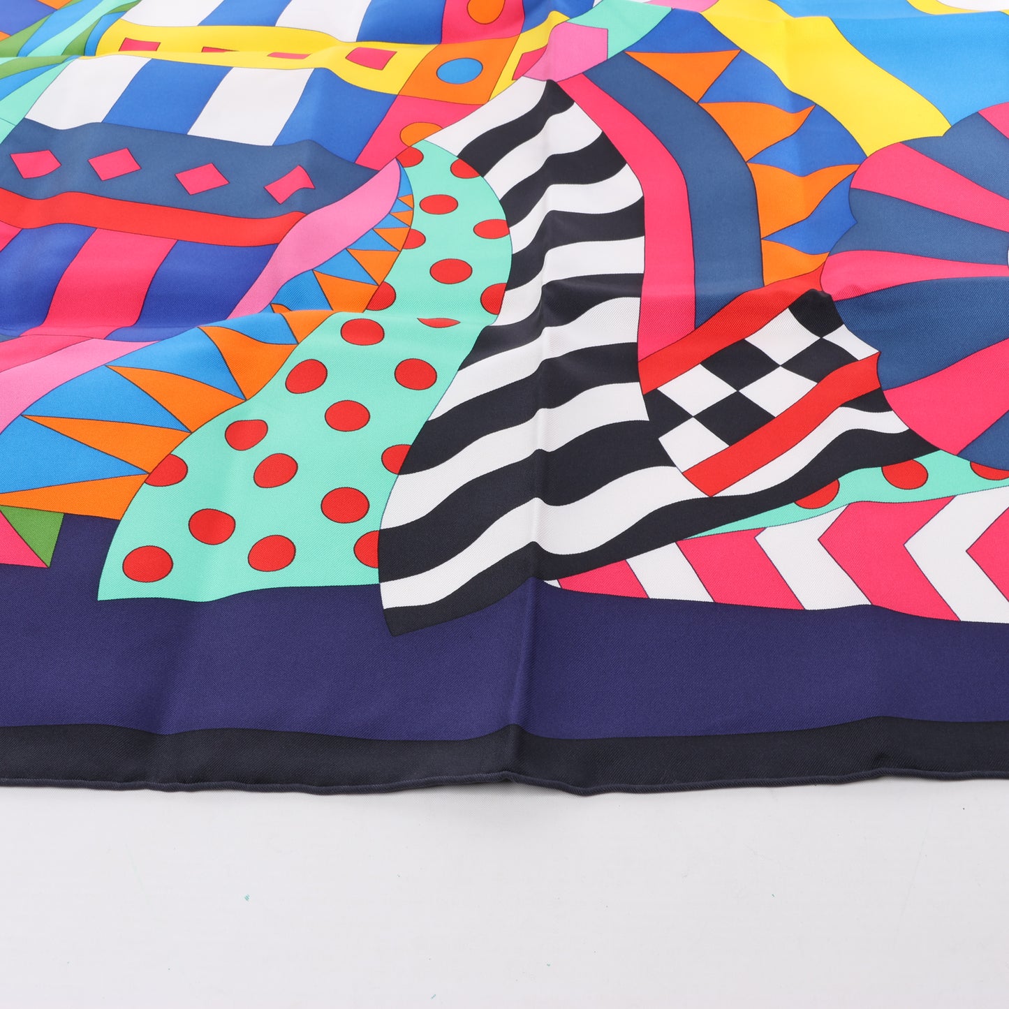 Hermes Carré 90 "Cheval de Fete" Silk handkerchief in Multicolor