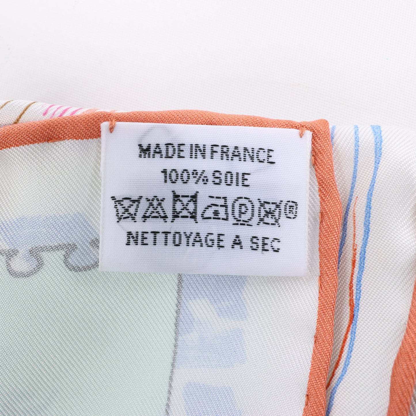 Hermès Carré 90 "Chevaloscope Neon" Silk handkerchief in Green