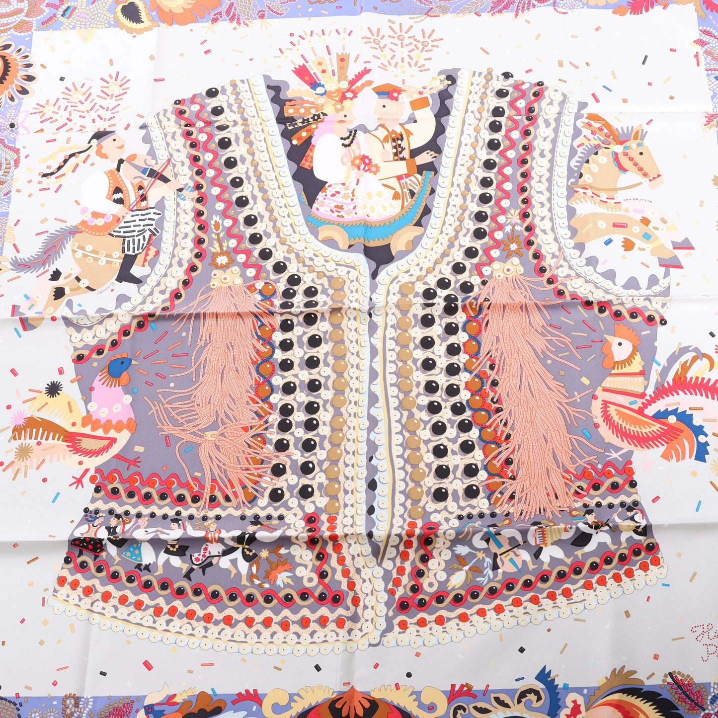 Hermès Carré 90 „Costume de Fete“ Schal aus 100 % Seide in Lila