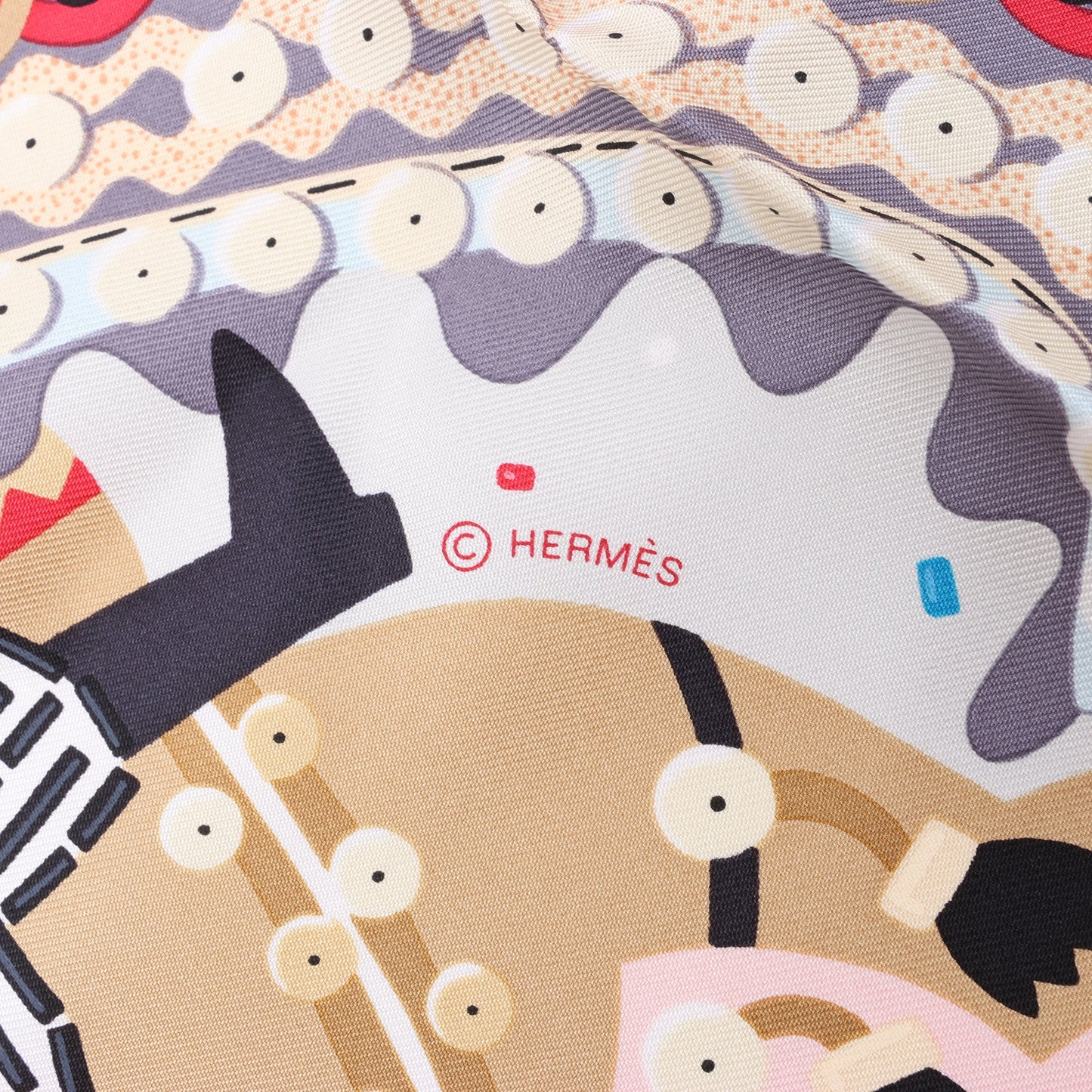 Hermès Carré 90 „Costume de Fete“ Schal aus 100 % Seide in Lila